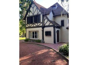 Casa · 1295m² · 6 Ambientes · Imponente Casa de Dos Plantas en Barrio La Florida - Rosario