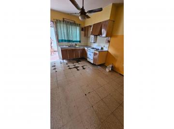 Casa · 50m² · 2 Ambientes · Venta - Casa Dos Dorm. - Entre Rios 4800