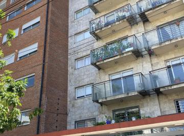 Frente · Departamento de Categoría en Morón - Dueño Financia Parte del Valor
