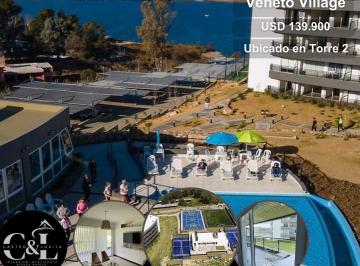 Departamento · 52m² · 2 Ambientes · 1 Cochera · Departamento de Gran Categoria en Venta, Villa Parque Siquiman - Punilla
