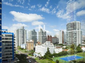 Foto1 · Apartamento en Venta de 3 Dorm. en Forest Tower, Punta del Este