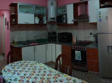 PH · 127m² · 4 Ambientes · P. H. Contrafrente, Tres Amb. P. baja, 2 Amb. P. Alta, Impecable - U$s 25.500 y Saldo en 80 Cuotas