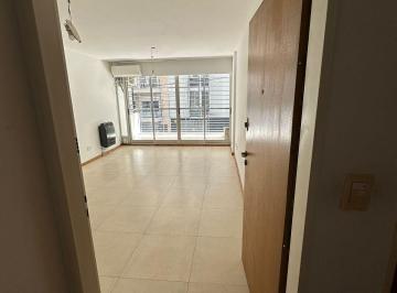 Ingreso a living comedor · Brown 1655 - 2 Dorm. - Dueño Directo