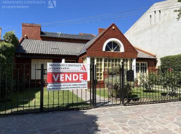 Casa · 254m² · 6 Ambientes · 1 Cochera · Casa en Puerto Madryn