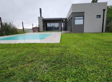 Casa · 102m² · 3 Dormitorios · Casa en Fincas de Ibarlucea