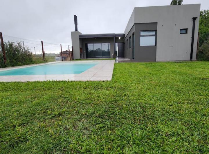 Casa · 102m² · 3 Dormitorios