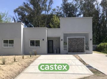 Casa · 120m² · 4 Ambientes · Casa en Venta a Estrenar Desarrollada en Una Planta en La Cañada de Pilar