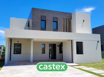 Casa · 208m² · 4 Ambientes · 2 Cocheras · Casa en Venta Cuatro Ambientes en Chateau Pilar