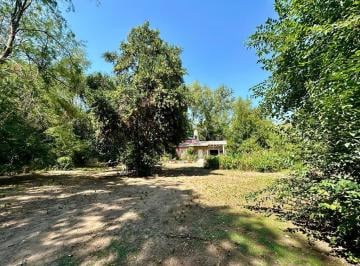 Casa · 85m² · 3 Ambientes · 2 Cocheras · Casa Estilo Campo en Zelaya - Venta
