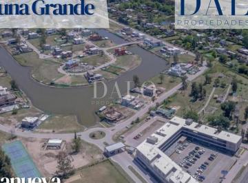 Terreno · 720m² · Terreno Lote en Venta en Laguna Grande, Villanueva, Tigre