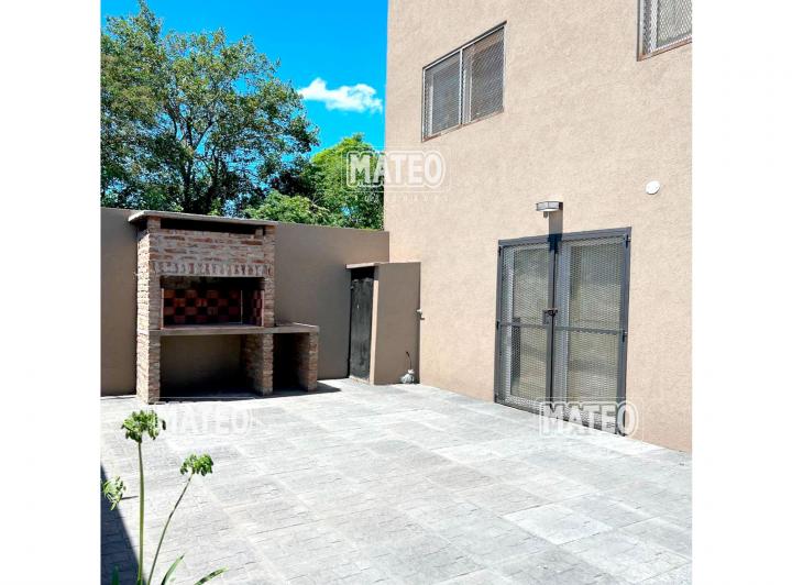 Casa · 1m² · 3 Ambientes · 1 Cochera