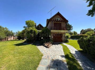 MRE-MRE-2158_2 · Casa en Venta en El Golf Chascomus