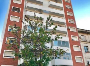Departamento · 120m² · 4 Ambientes · 1 Cochera · Departamento - Martinez
