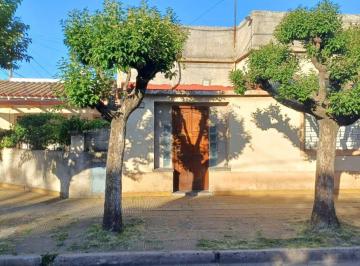 Casa de 3 ambientes, Morón · Casa 4 Ambientes en Venta, Haedo Sur.