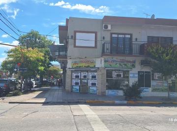Local comercial · 180m² · Venta Local Importante Esquina