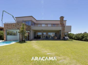 Casa de 7 ambientes, Ezeiza · Casa en Venta en La Providencia - Canning