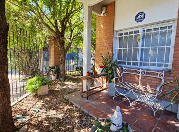 Casa de 4 ambientes, Tres de Febrero · Duplex 4 Amb Ciudad Jardin en Venta!