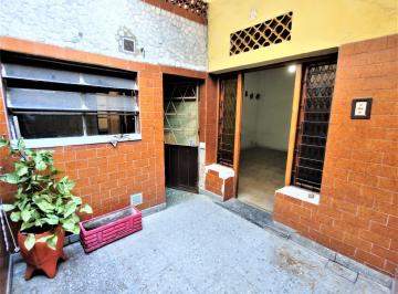 Casa · 138m² · 3 Ambientes · 2 Cocheras · Venta Casa 3 Ambientes a Reciclar en Pompeya