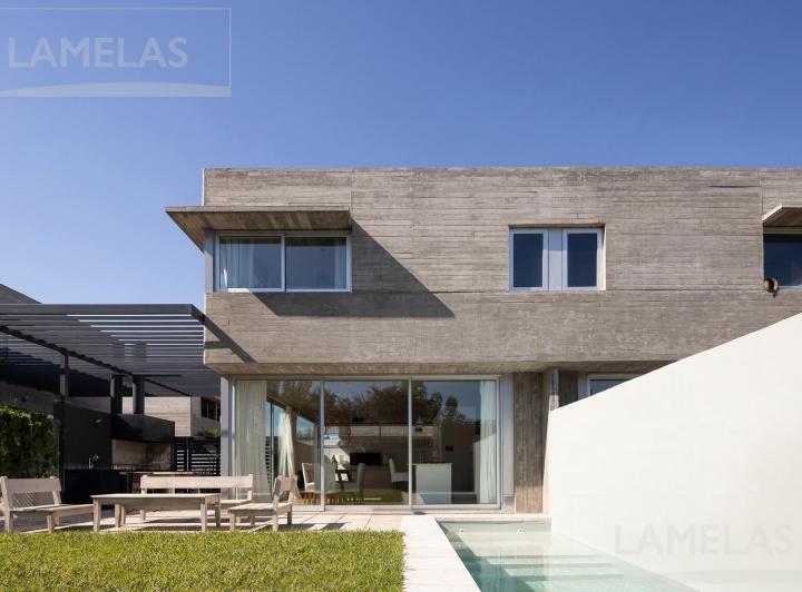 Desarrollo vertical · Abra Funes
