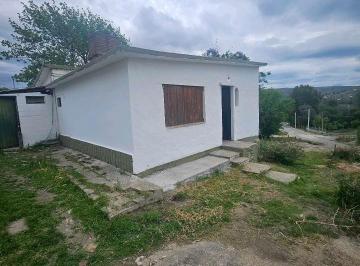 Casa · 50m² · 3 Dormitorios · 1 Cochera · Oportunidad Casa en Tanti a Pasos de La Ruta Financia en Pesos