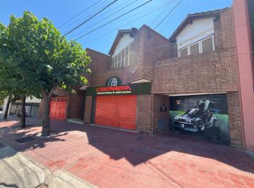 Casa de 7 ambientes, Dorrego · Vende Casa + 2 Locales Comerciales Lateral Costanera