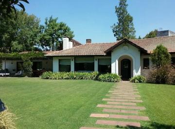 Casa de 7 ambientes, Pilar · Impecable Casa en Alquiler en Tortugas, Marzo a Diciembre