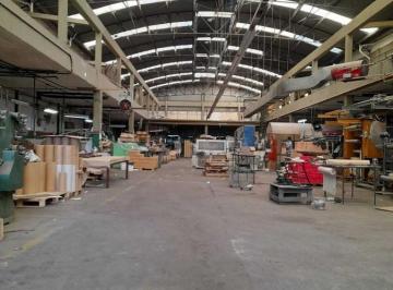 Bodega-Galpón · 1800m² · Nave Industrial en Venta en La Tablada.