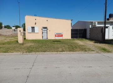 Casa · 150m² · 4 Ambientes · 1 Cochera · Casa en Barrio Italia