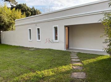 Foto1 · Linda Casa con Muy Buen Jardin