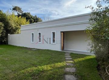 Foto1 · Linda Casa con Muy Buen Jardin