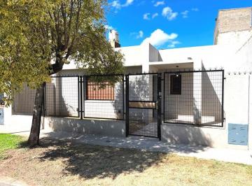 1 · Venta Casa 3 Ambientes en Villa Adelina