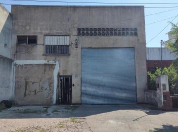 Bodega-Galpón , La Matanza · Galpón de 350 m² con Oficina, Baño y Vestuarios