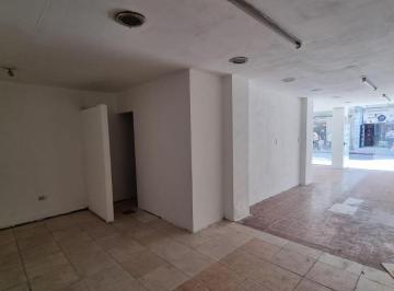 Local comercial · 105m² · 2 Ambientes · Bºcentro - Local 100 m² - San Jeronimo 200