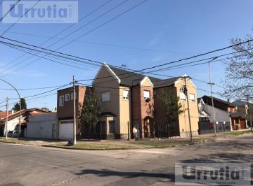 Casa · 218m² · 6 Ambientes · 2 Cocheras · Casa en Haedo