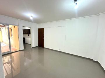 Departamento de 2 ambientes, Lanús · Dpto 2 Amb con Patio - Apto Profesional
