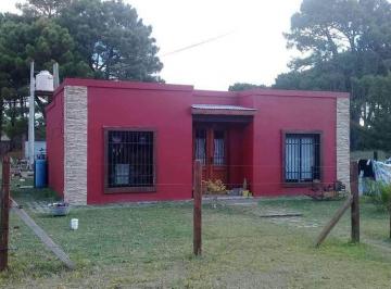 Casa · 100m² · 4 Ambientes · 2 Cocheras · Casa en Venta - 3 Dorm. 1 Baño - Cochera - 495 m² - Barrio Hípico, Mar de Ajó