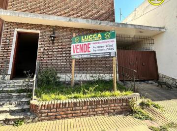 Casa de 8 ambientes, San Andrés de Giles · Casa Céntrica en San Andrés de Giles. a 200 m. de Plaza Principal