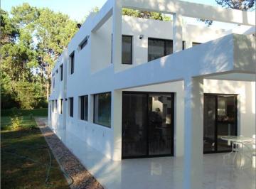 Casa · 150m² · 5 Ambientes · 2 Cocheras · Venta Casa 5 Ambientes Solanas Uruguay