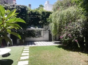 Casa · 353m² · 6 Ambientes · 4 Cocheras · Casa de 6 Ambientes con Jardin y Pileta en Venta - Cochera - Belgrano