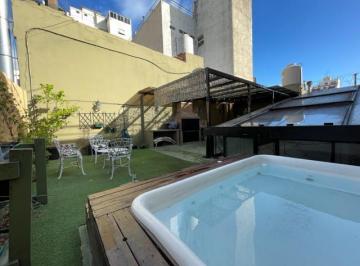 Casa · 145m² · 4 Ambientes · Casa en Venta, 4 Ambientes con Terraza y Pileta, Reciclada a Nuevo - San Telmo