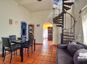 Casa · 75m² · 4 Ambientes · Florida Casa PH 4 Ambientes, 2 Dorm. y Escritorio con Patio y Terraza. 2 Cuadras de Av.