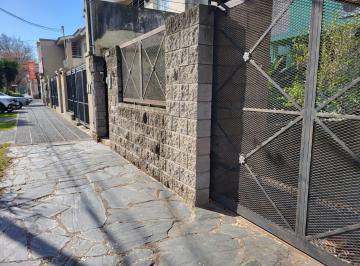 PH de 3 ambientes, Lomas de Zamora · Depto Tipo Casa Al Frente Apto Credito con Garaje Dos Dorm.