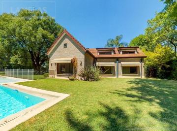 Casa · 600m² · 11 Ambientes · 2 Cocheras · Venta Casa 5 Dorm. Fisherton Residencial - Morrison Esquina Olmos Rosario