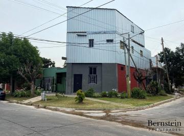 Casa · 160m² · 2 Ambientes · 1 Cochera · Casa en Venta con Galpón: Zona Industrial Ituzaingo