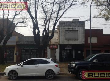Local comercial · 200m² · Local - Pilar