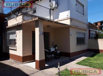 Casa · 200m² · 6 Ambientes · 2 Cocheras · Casa - Aviacion