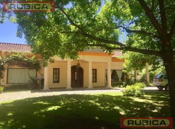 Casa · 1200m² · 4 Ambientes · Casa - Pilar