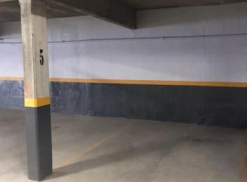 Garage · 1 Cochera · Cochera - Hindu Club