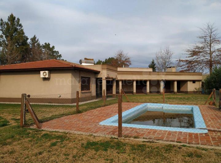 Quinta vacacional · 250ha · 4 Ambientes