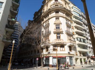 Oficina comercial de 7 ambientes, Retiro · Bencich - Oficinas de 1era Categoría en Edificio y Esquina Emblemáticos